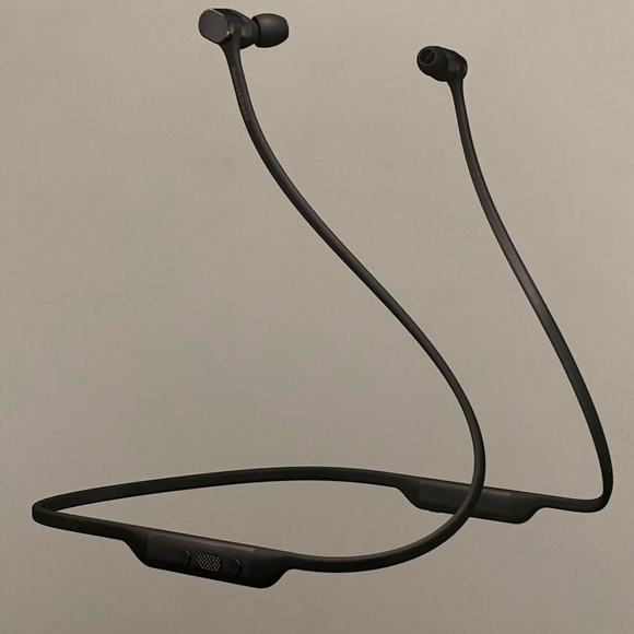 Bowers & Wilkins Other - Bowers and Wilkins p13 wireless headphones
No box